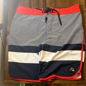 Quicksilver highline boardshorts